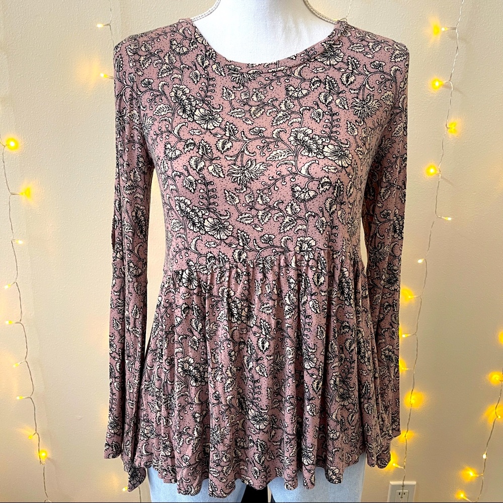 American Eagle Flowy Top!